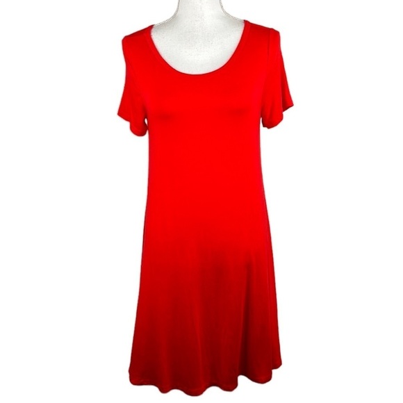 Dusdimon Red Short Sleeve Flowy T-Shirt Dress Size Medium NWOT - Picture 1 of 5